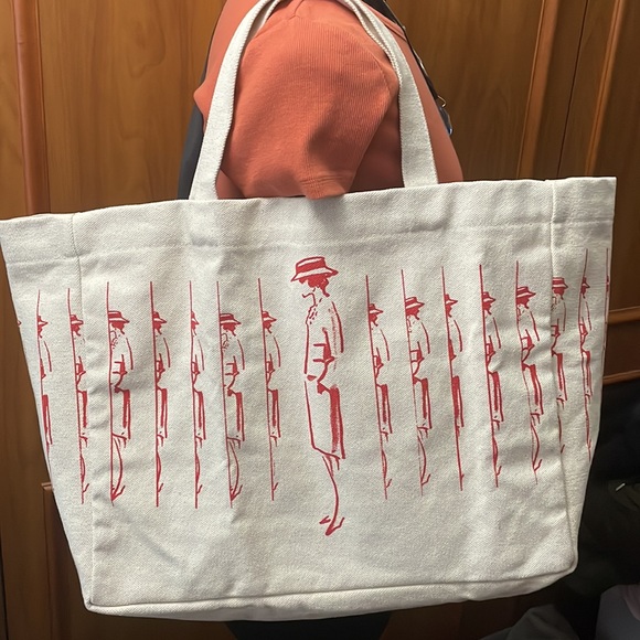 Sale‼️‼️‼️CHANEL NOVELTY Mademoiselle Prive Tokyo Tote👜LTD edition - Picture 6 of 13